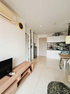 Atlantis Condo B811