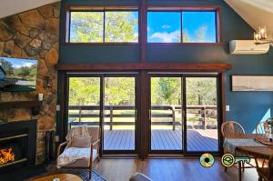 59 West Eaglewood Lane: RR Chalet