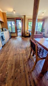 Albany Treehouse Retreat