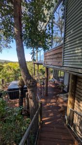 Albany Treehouse Retreat