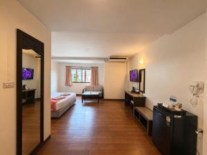 Woraburi Sukhumvit Hotel