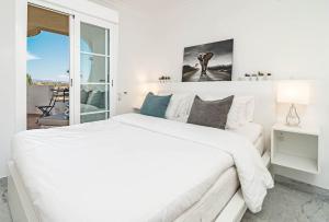 SAT2 - Modern 2 bedroom apartment with ocean view