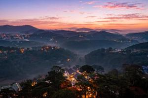 Signature by M Village The Valley Retreat, a brand of Modern Village Lifestyle