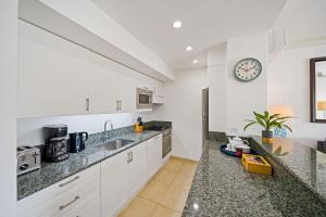Glitter Bay Estate 112 apts
