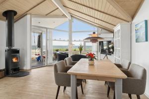 Lovely Holiday Home Panoramic View Over The Sea