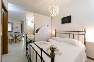 Nikos House Salò near Lake & beach - Happy Rentals