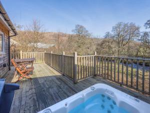 Almond Cottage - Riverside Hideaway - Ukc9289