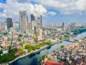 Light Premium Suites, Novotel Acqua Manila near Makati