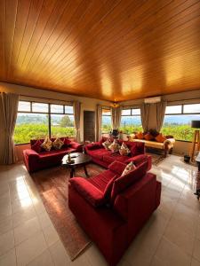 Balinese villa with stunning views in Bedugul, near Lake Beratan and Golf course