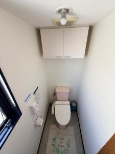 LUCK Accommodates up to 19 people Quiet area in central Osaka Shinsaibashi Kuromon Market Namba are next to each other and transportation in the city and airport is super convenient