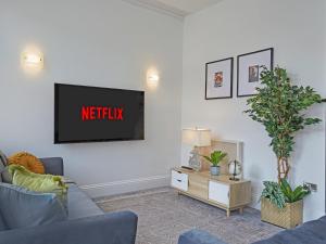 Royal Parade Apartment