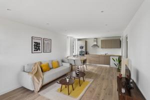 Superbe 75M2, Spacieux & Lumineux avec Parking privé