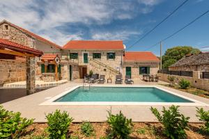 Villa Zvonimir ZadarVillas