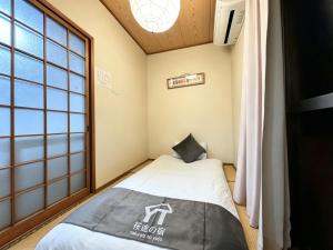 和風三階建ての一戸建て 地下鉄駅徒歩4分 最大8名まで宿泊可能