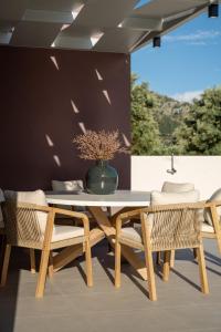 Kastro Hill Villas - Private pool villas close to Lefkada