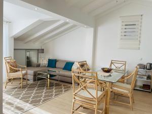 Bay View Apartments