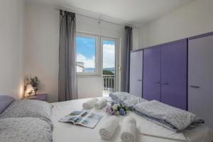 Sea View Apartment Neti - Happy Rentals