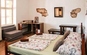 2 Bedroom Gorgeous Home In Grizane-Belgrad