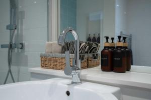 3BR Wimbledon House Parking Sun Terrace