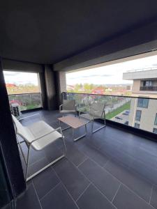 Luxury Boutique Apart-Cinema Room-Panoramic View