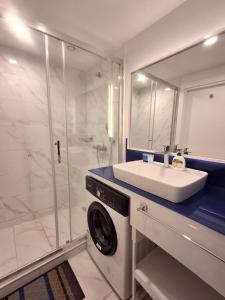 Orbi Luxurious Living & Bedroom 4 People