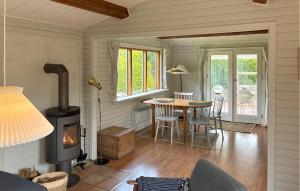 3 Bedroom Cozy Home In Kalundborg