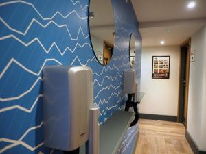 8 Bed Private Dorm with shared bathroom  room in St Christopher's Liverpool Street