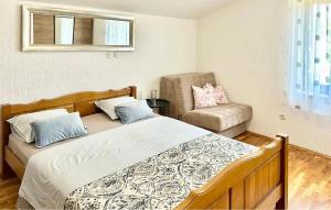 Gorgeous Home In Trilj