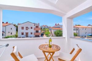 Nikolina - Luxury Studio apartment with private parking, near sea