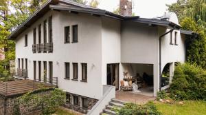 Golden Villas Forest Spa Retreat - Jacuzzi & Sauna