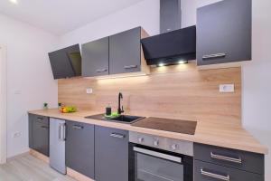Nikolina - Luxury Studio apartment with private parking, near sea