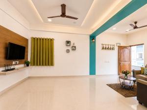 Lovely 2 BHK house Near US Embassy, Financial District, Gachibowli