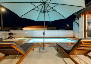 Holiday Home Mareta with pool