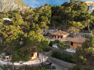 Seafront Collection - Bungalows and Villas