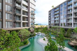 Beachfront 1BDR Condo (PE24)