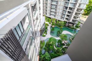 Beachfront 1BDR Condo (PE24)