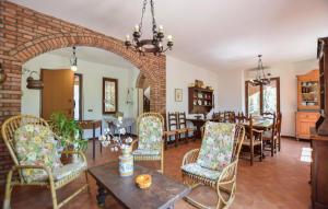 Gorgeous Home In Anghiari With Wifi