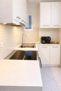 Apartment in Athens City center near Metro