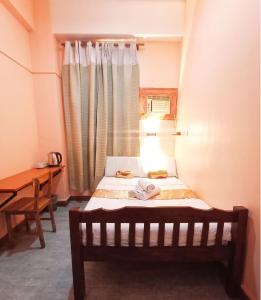 Rooms 498 by RedDoorz near Boni Avenue