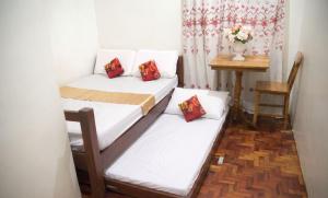 Rooms 498 by RedDoorz near Boni Avenue