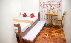 Rooms 498 by RedDoorz near Boni Avenue