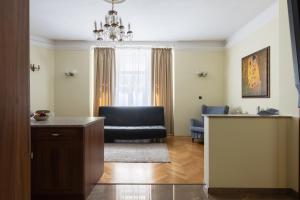 In Heart of Prague - 2BR 2BA Elegant Downtown Apt