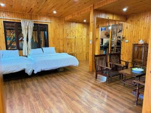 Wooden House Homestay