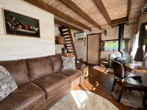 Hobu House - a Cozy, Private Cabin with a Hot Tub by the Forest near Haapsalu