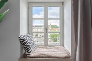 Schlossberg Panorama Suite - 3BR & Free Parking in Altstadt by HERO HOMES Graz