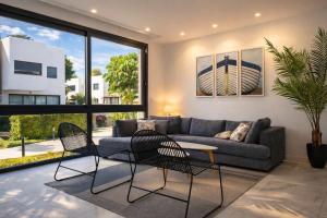 Marein Village Townhouse Modern Pool