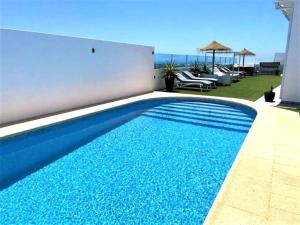 Costa Teguise 3 bed villa with sea view on the golf estate