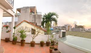 Lovely and Bright 4BR House near West Lake