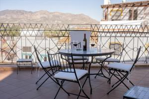 Authentic, Huge Terrace, Views, Garage - Casa Paseo de Las Flores