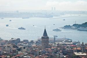 Kemeraltı Caddesi 10, Karaköy, Istanubl, Turkey.